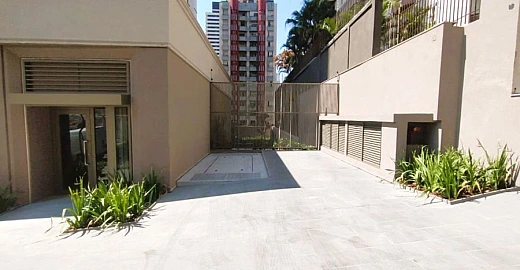 LOJA Conjunto Comercial